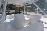 Old Reliable-helm-6 / 2014 33 Winter Custom Yachts