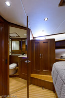 50-03-forward_stateroom-4 / 50-03 Grand Banks Eastbay SX