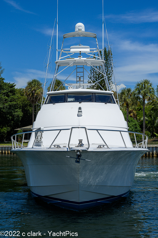 68 Hatteras EB "Therapy"