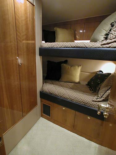 guest_stateroom_2