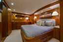 Dawn To Dusk-master_stateroom-3