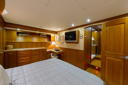 Dawn To Dusk-master_stateroom-5