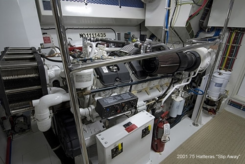 engineroom2_starboard_engine