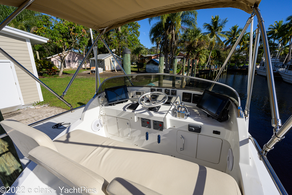 1969 31 Bertram "Floridian"