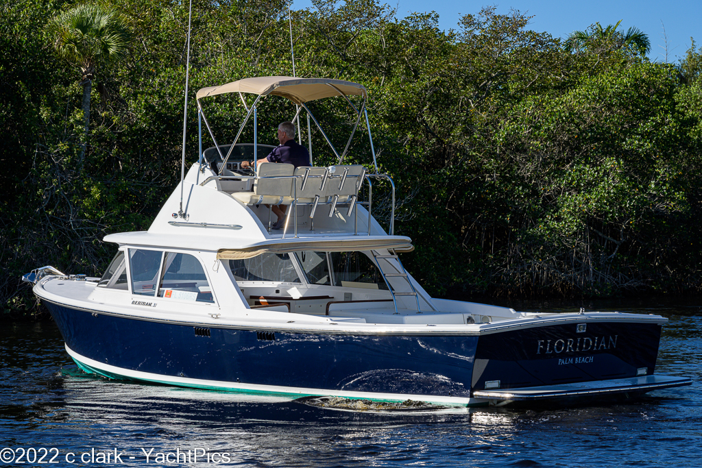 1969 31 Bertram "Floridian"