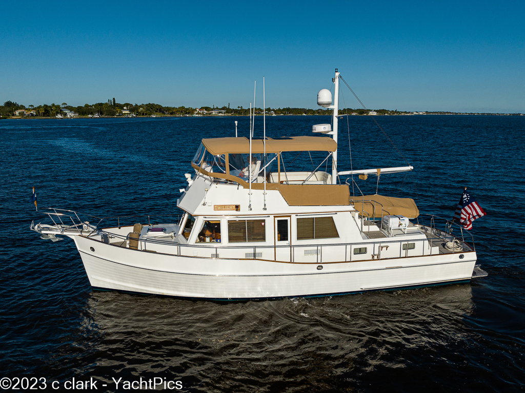 2004 42 Grand Banks Classic "Twilight"