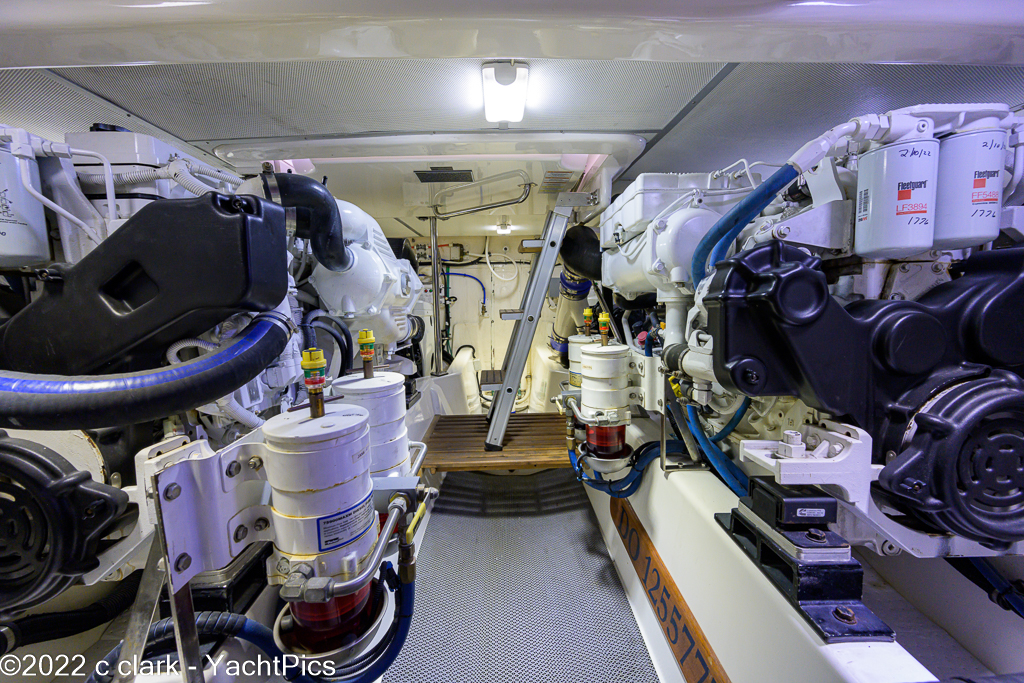 2015 43 Grand Banks "4 Sea Suns"