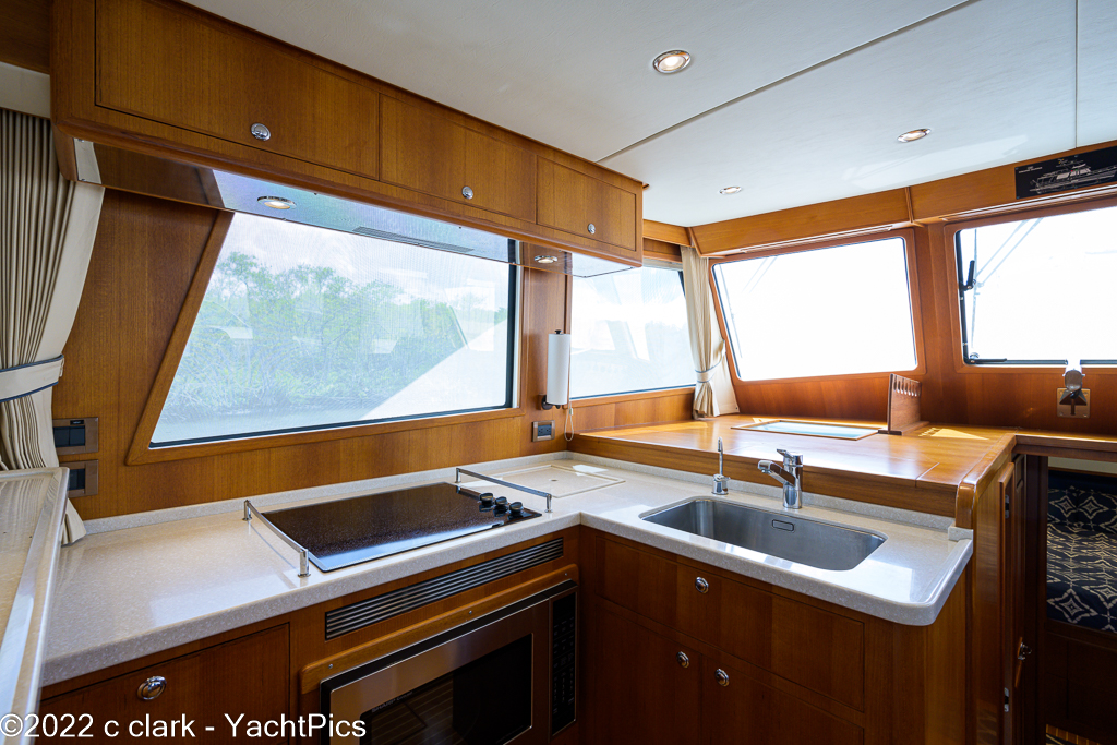 2015 43 Grand Banks "4 Sea Suns"