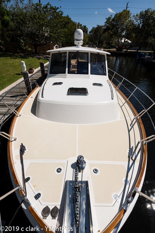 45 Grand Banks Eastbay "Music"