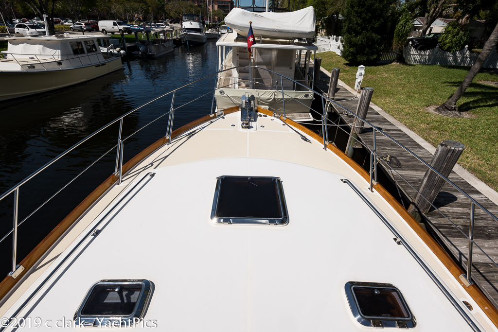 45 Grand Banks Eastbay "Music"