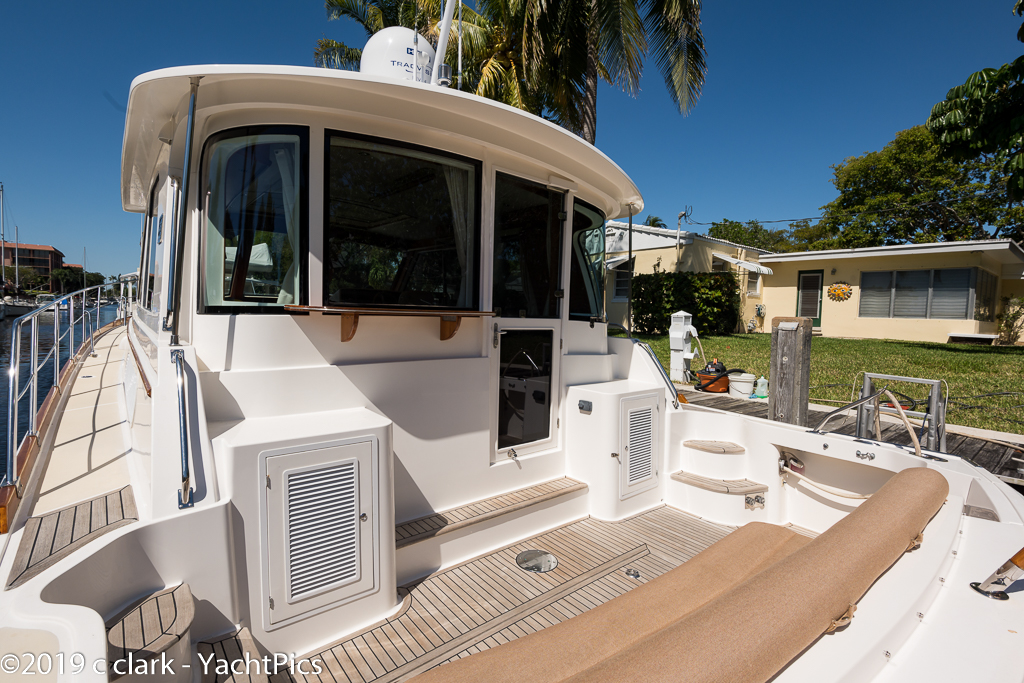 45 Grand Banks Eastbay "Music"