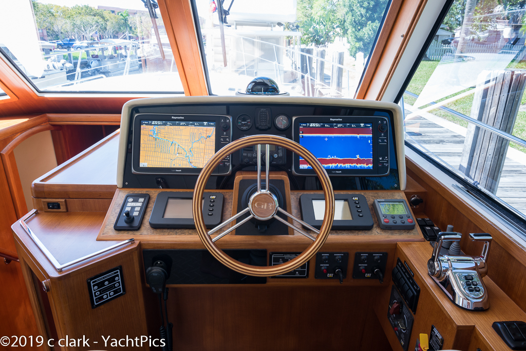 45 Grand Banks Eastbay "Music"