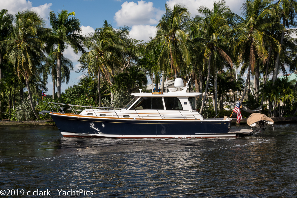 45 Grand Banks Eastbay "Music"