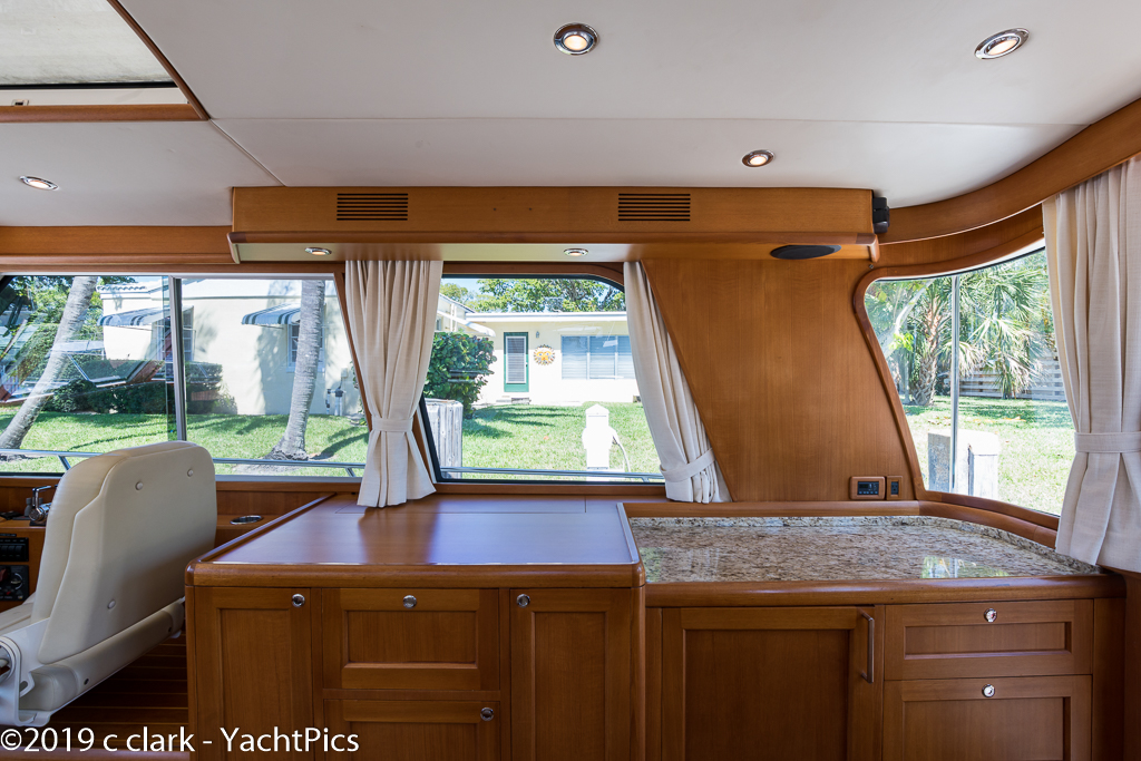 45 Grand Banks Eastbay "Music"