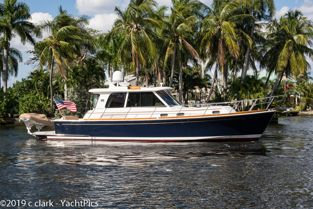 45 Grand Banks Eastbay "Music"