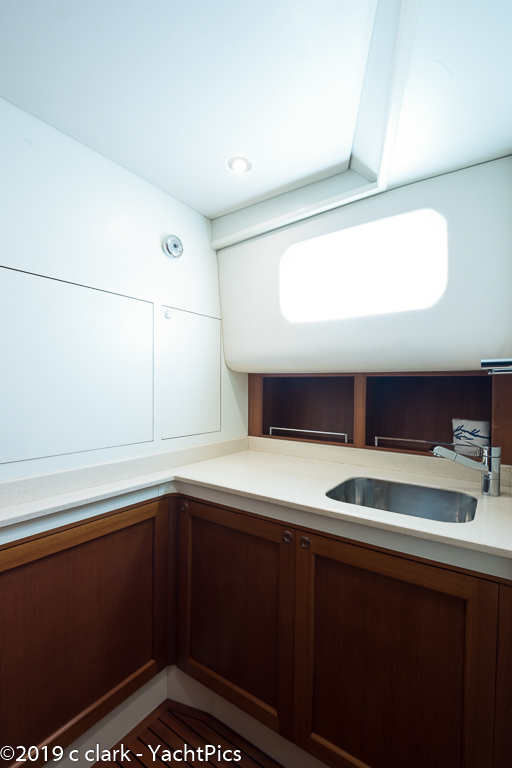 45 Grand Banks Eastbay "Music"