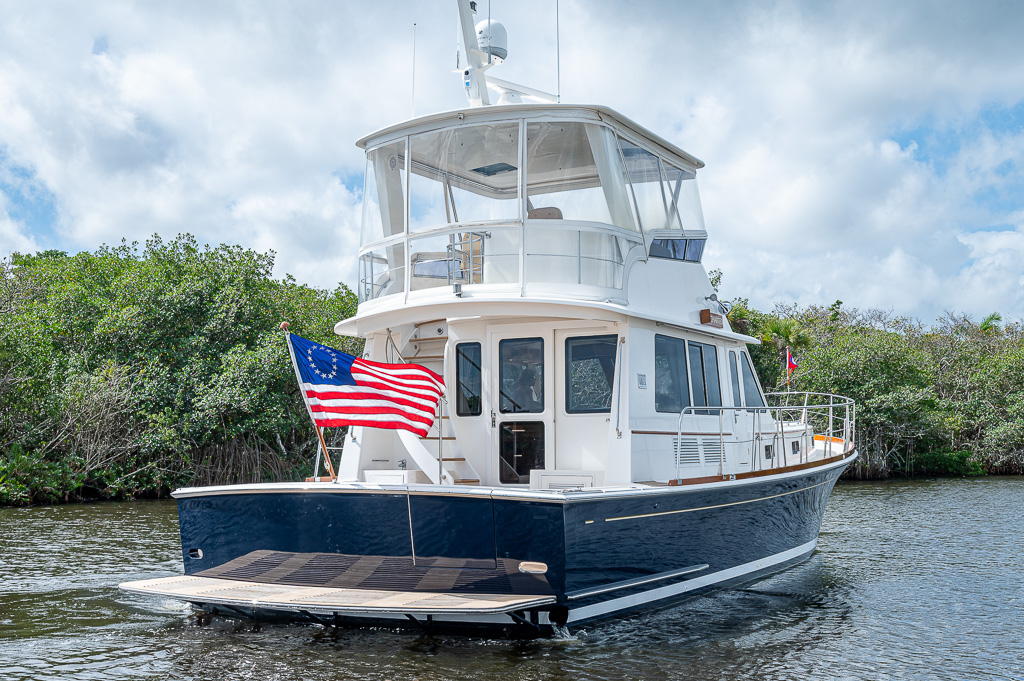 2021 S Robinson YachtPics