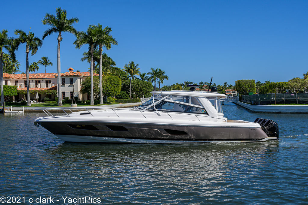 47 Intrepid 477 Evolution "Quidditch V"