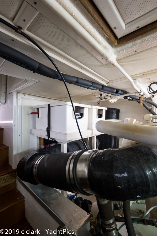 1999 49 Grand Bankd Eastbay "Hot Knots"