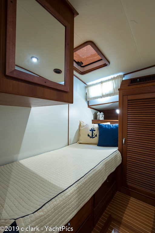 1999 49 Grand Bankd Eastbay "Hot Knots"