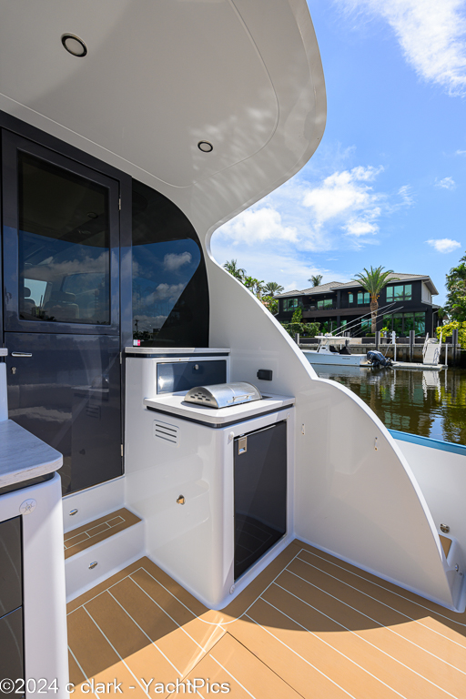 50 Palm Beach Motor Yachts GT50 "Keal Over"