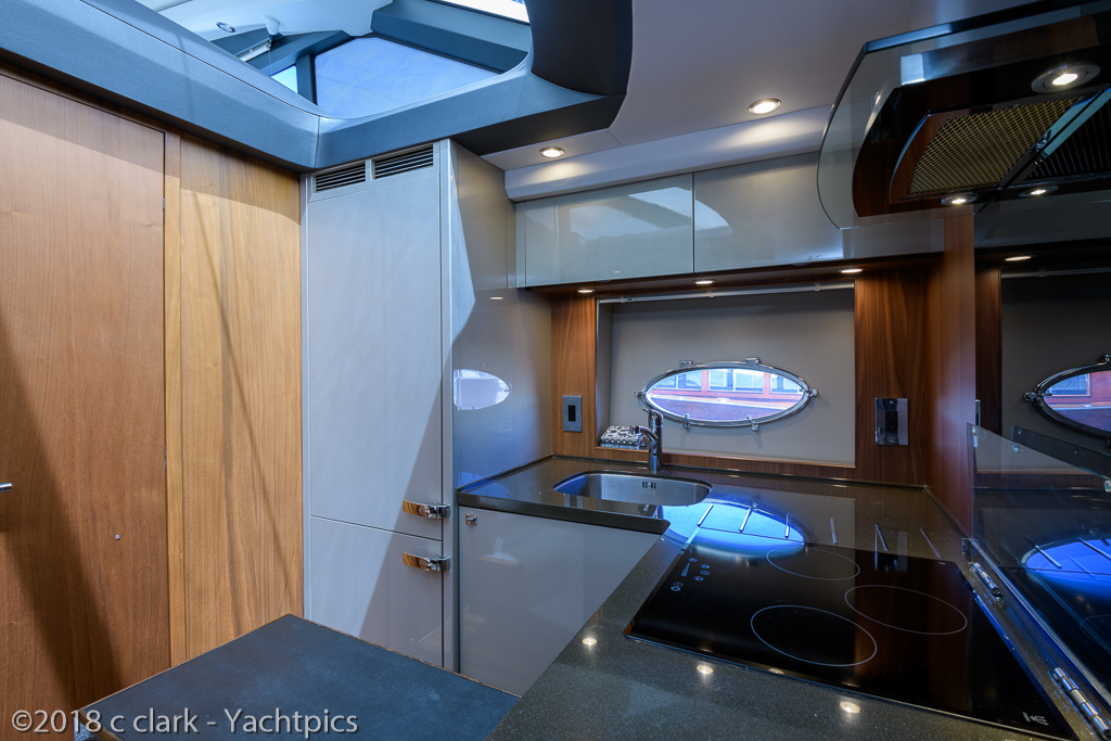 V52 Princess "Can Do V"