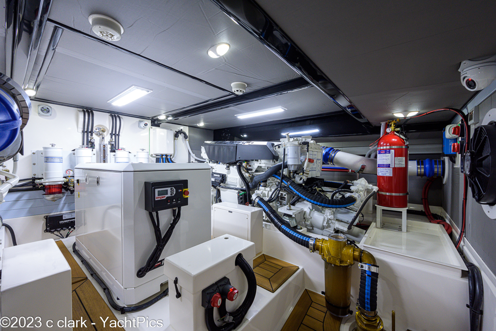 2023 54 Grand Banks 54-08