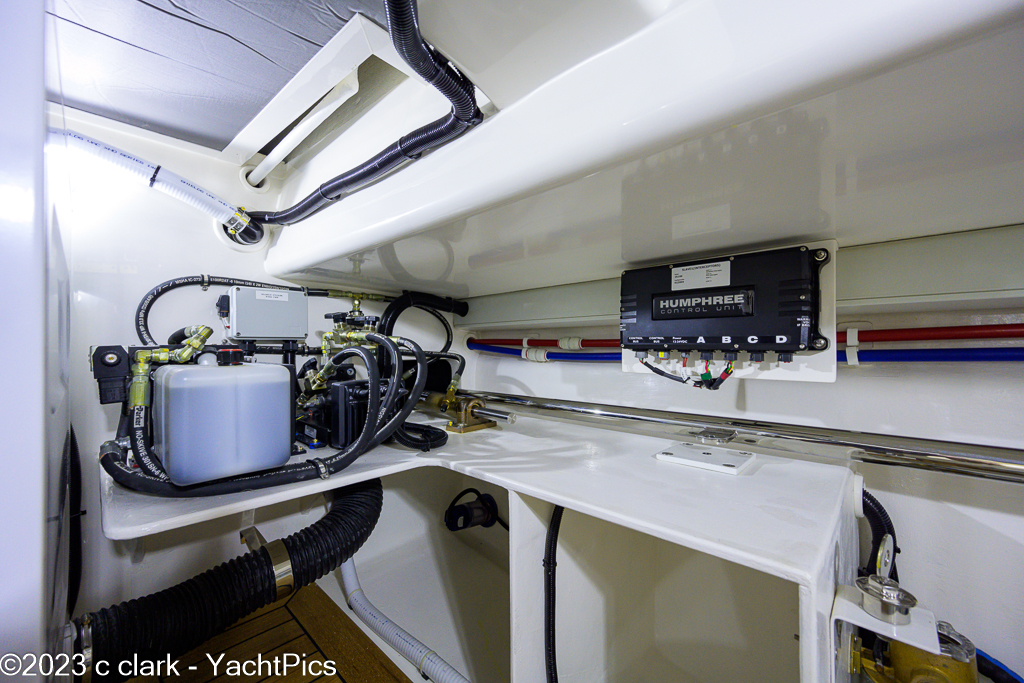 2023 54 Grand Banks 54-08