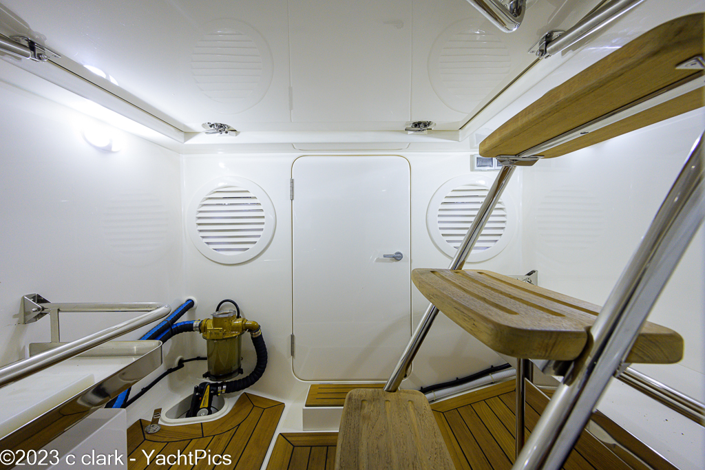 2023 54 Grand Banks 54-08