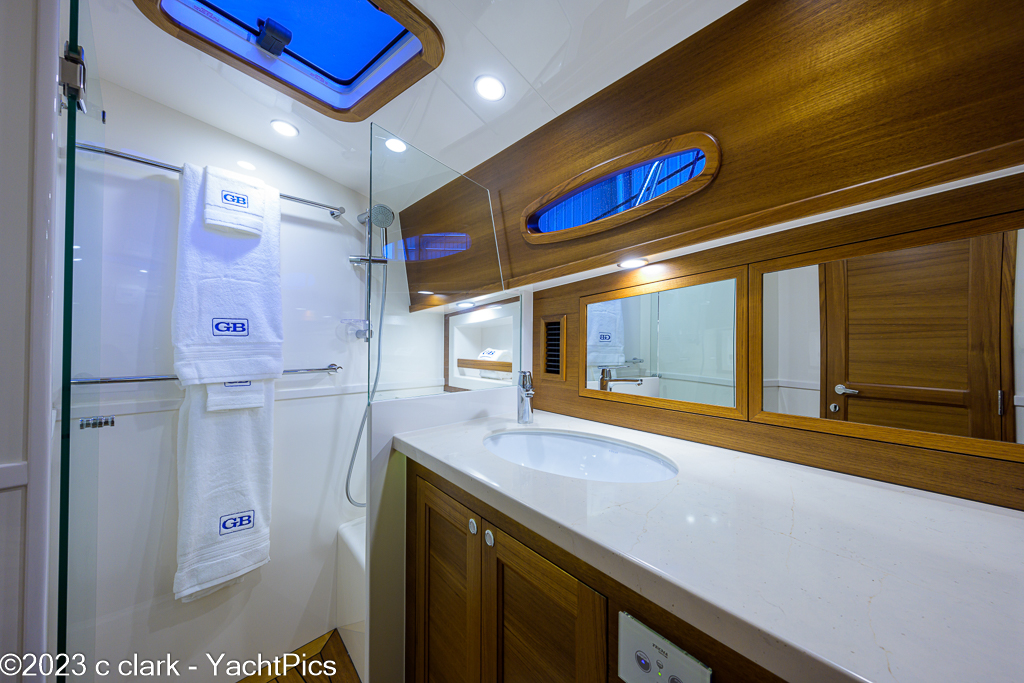 2023 54 Grand Banks 54-08