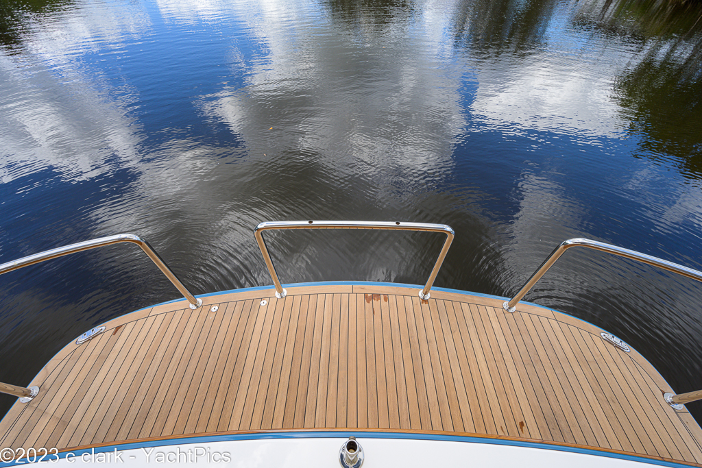 2023 54 Grand Banks 54-08