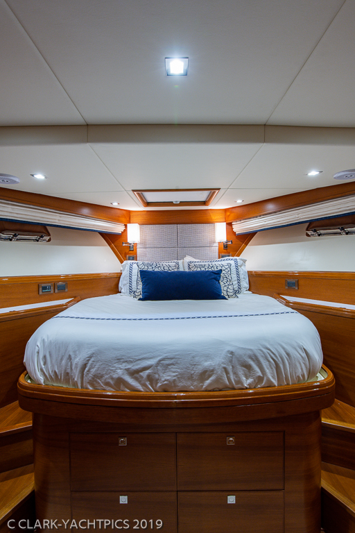 53 Grand Banks "Dragon"