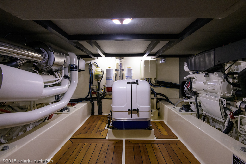 55 Palm Beach Motor Yachts "Lucky Star"