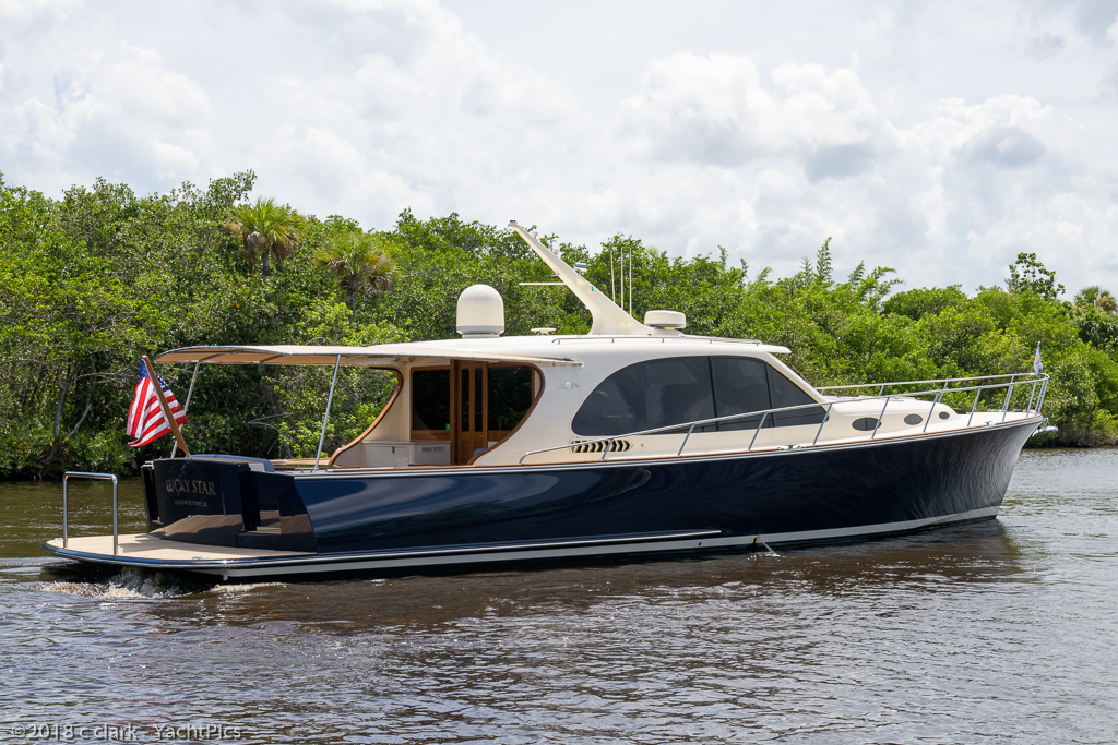 55 Palm Beach Motor Yachts "Lucky Star"