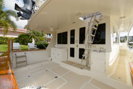 Conch Pearl-aft_deck-3 / 2001 62 Offshore 