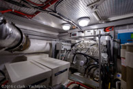 Conch Pearl-engine_room-10 / 2001 62 Offshore 