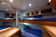Conch Pearl-guest_stateroom-3 / 2001 62 Offshore 