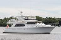 Some nice III-bow_profile-1 / 64 Ocean Alexander 