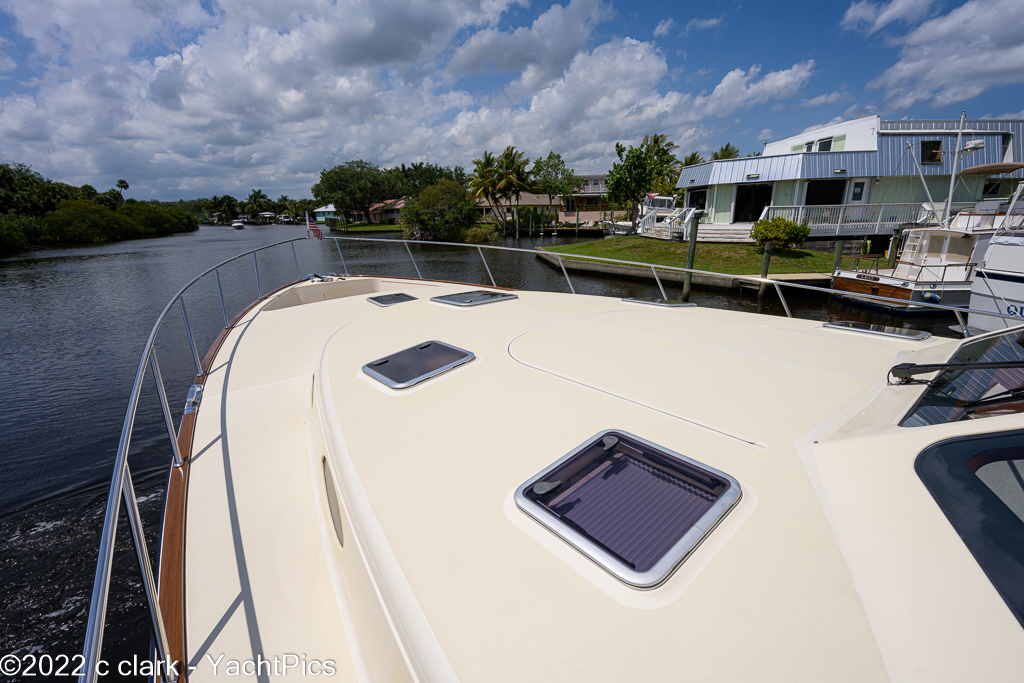 2019 65 Palm Beach Motor Yachts "Avalina"