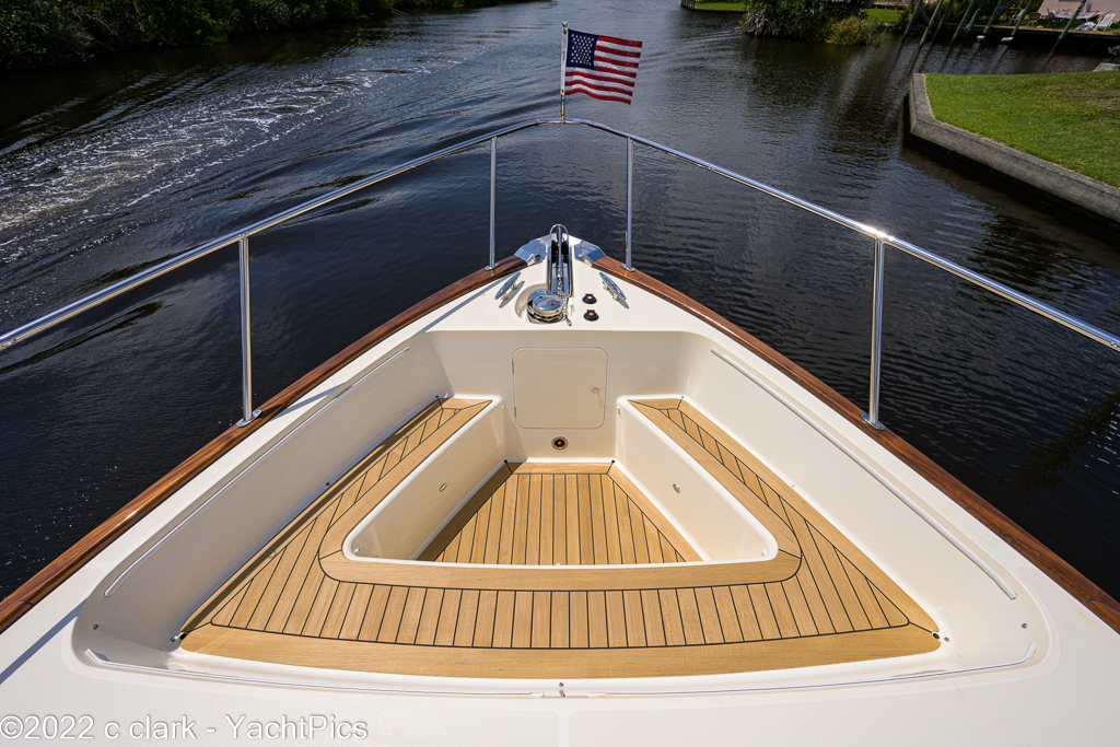 2019 65 Palm Beach Motor Yachts "Avalina"