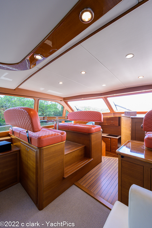 2019 65 Palm Beach Motor Yachts "Avalina"