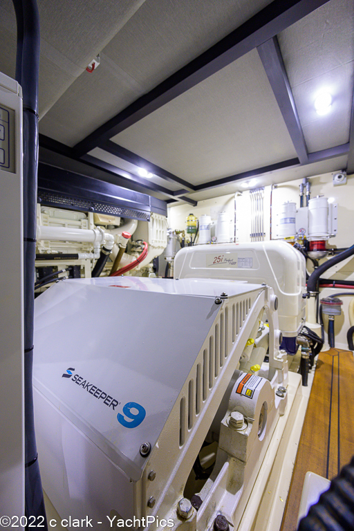 2019 65 Palm Beach Motor Yachts "Avalina"