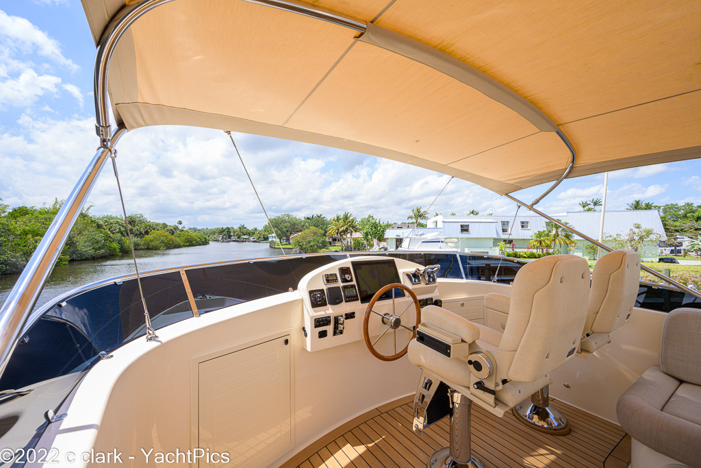 2019 65 Palm Beach Motor Yachts "Avalina"