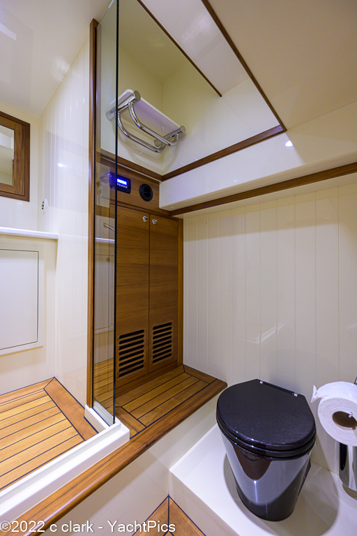 2019 65 Palm Beach Motor Yachts "Avalina"