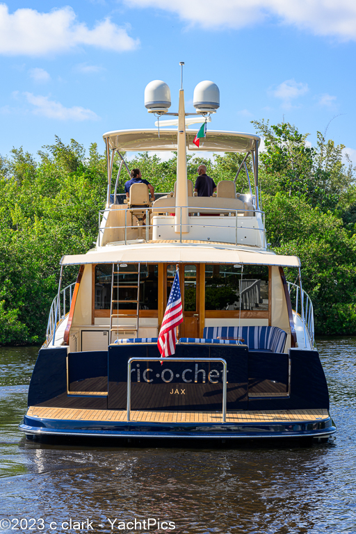 65 Palm Beach Motor Yachts "ric-o-chet"