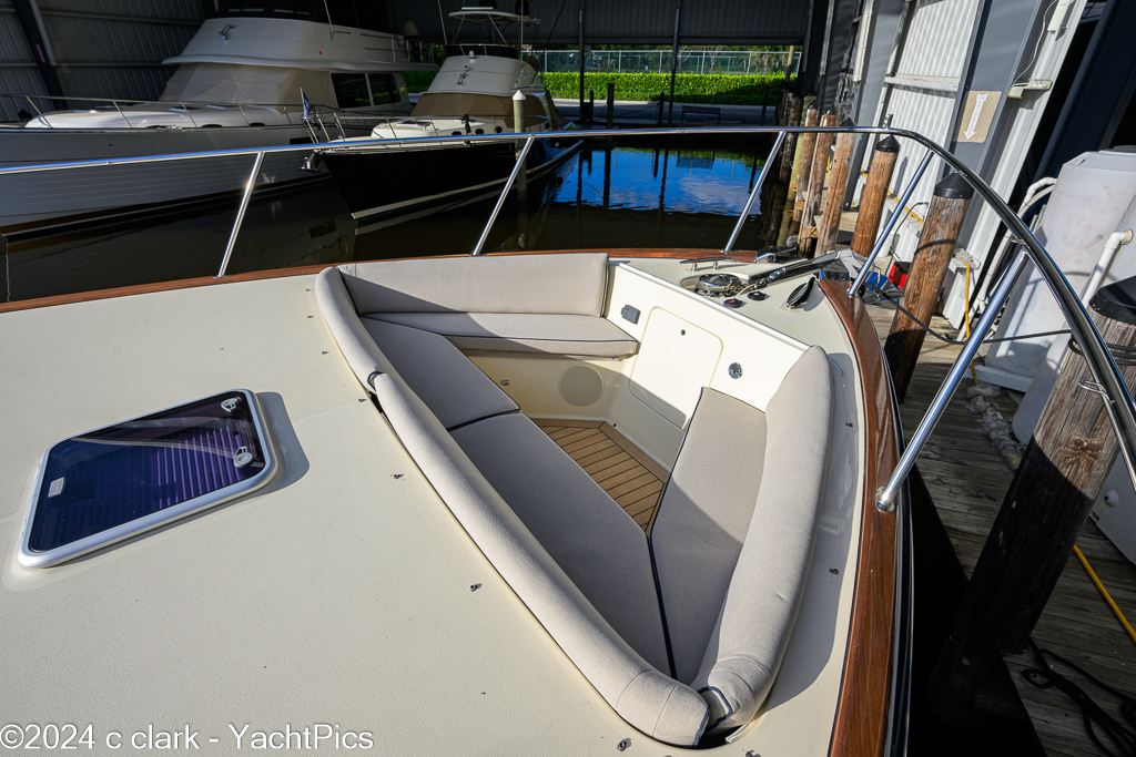 2022 70 Palm Beach Motor Yachts "Falcon"