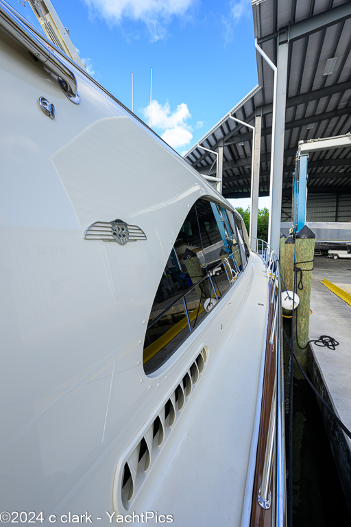 2022 70 Palm Beach Motor Yachts "Falcon"