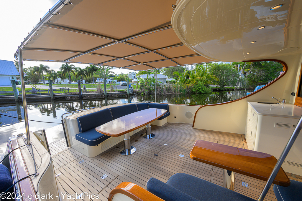 2022 70 Palm Beach Motor Yachts "Falcon"