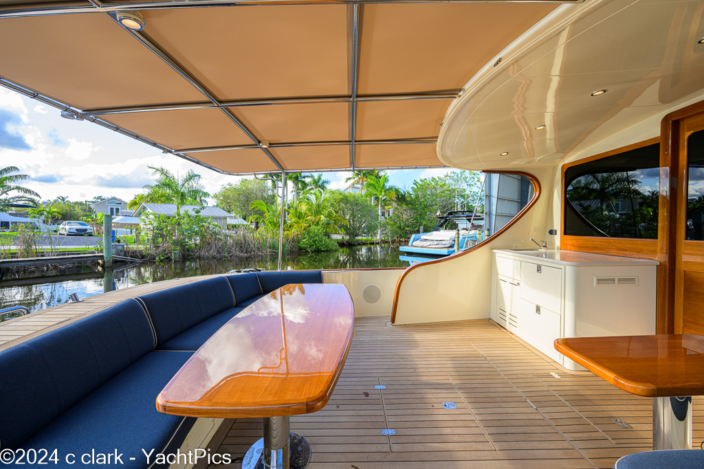 2022 70 Palm Beach Motor Yachts "Falcon"