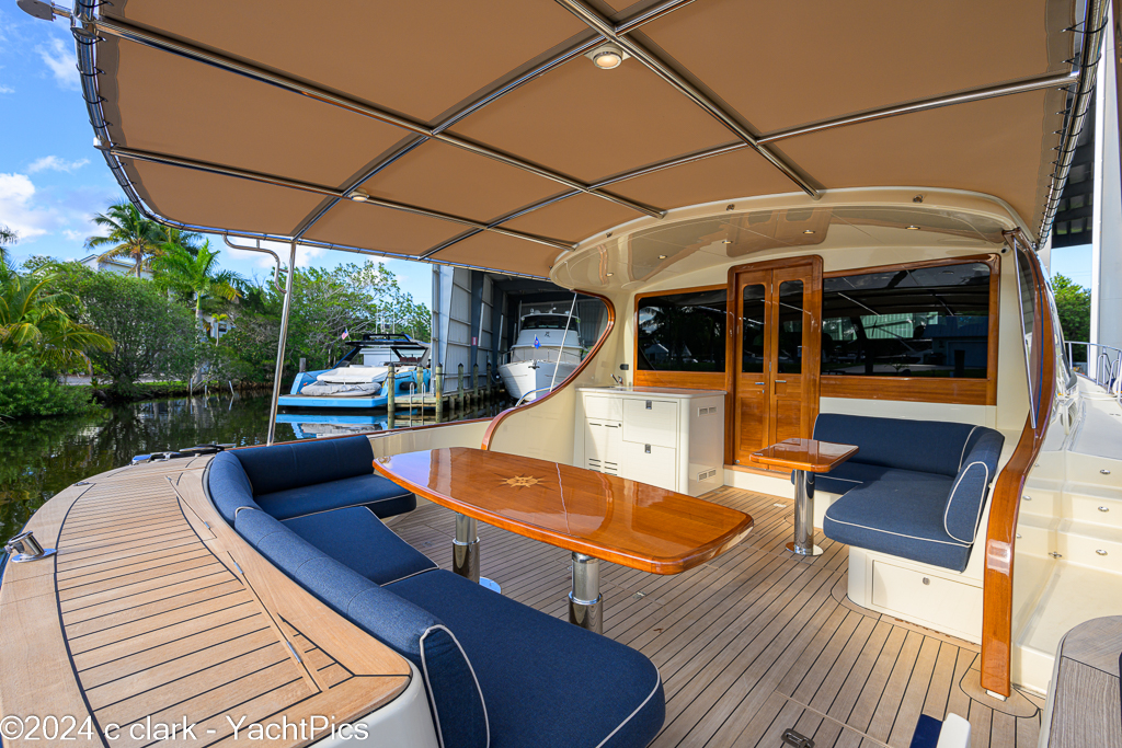 2022 70 Palm Beach Motor Yachts "Falcon"